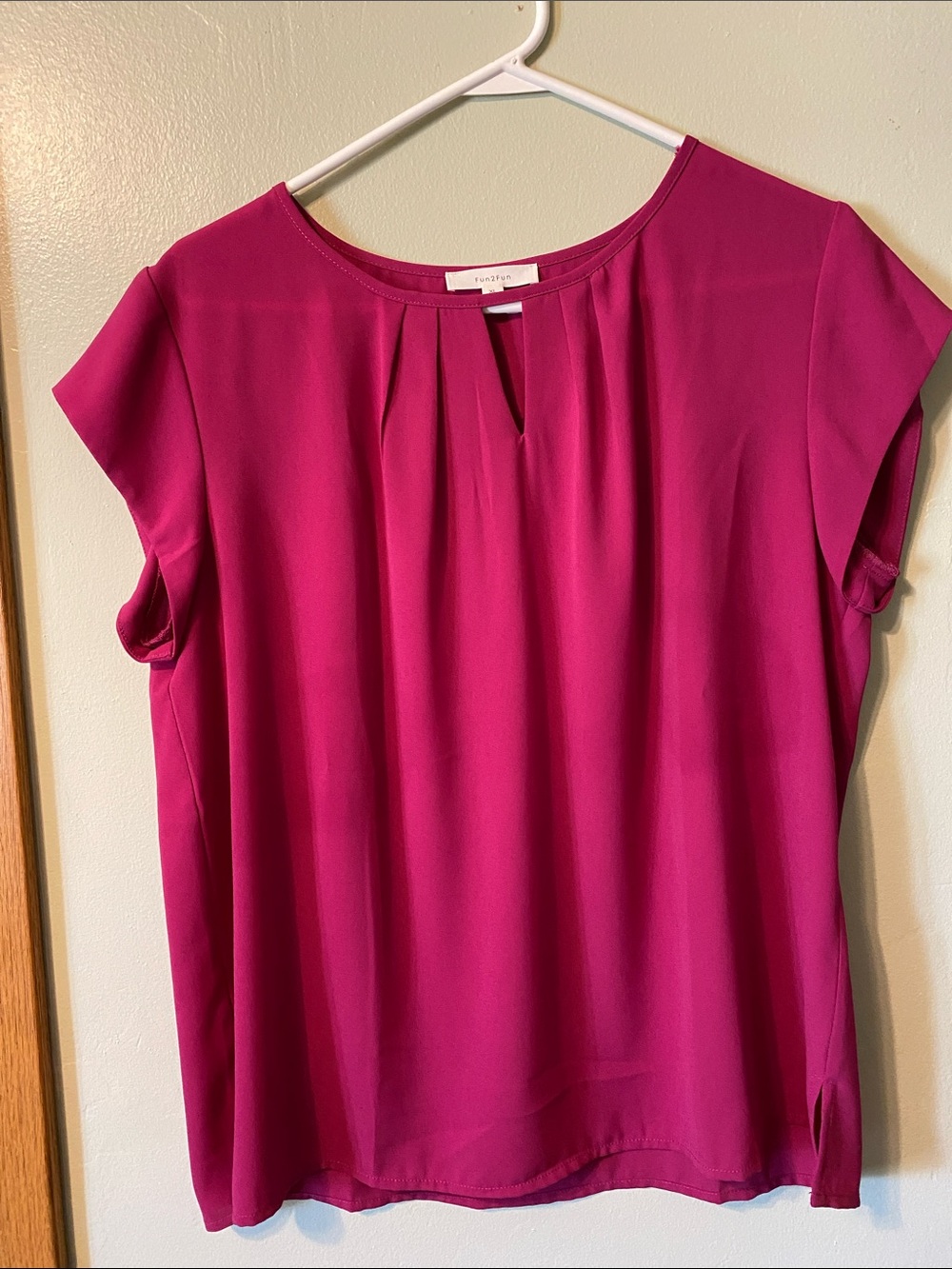 fun 2 fun Fuchsia Pleated Keyhole Short Sleeve Blouse